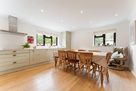 undefined, High Street, Warminster BA12