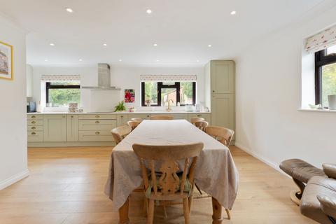 undefined, High Street, Warminster BA12