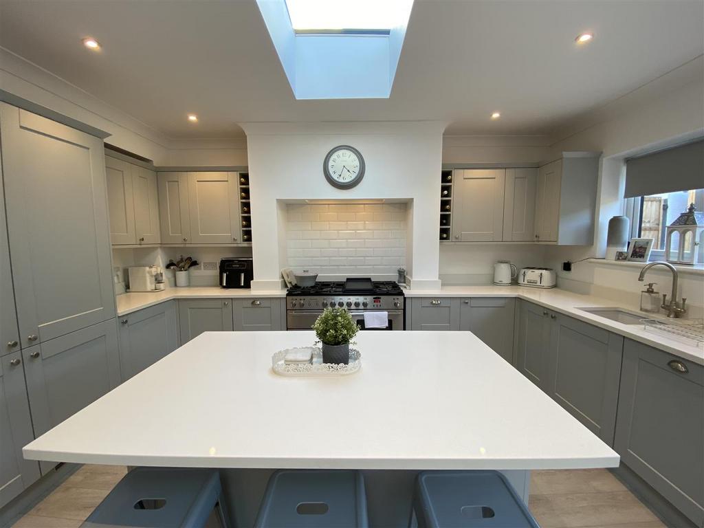 54 Mytton Oak Rd-11.jpg