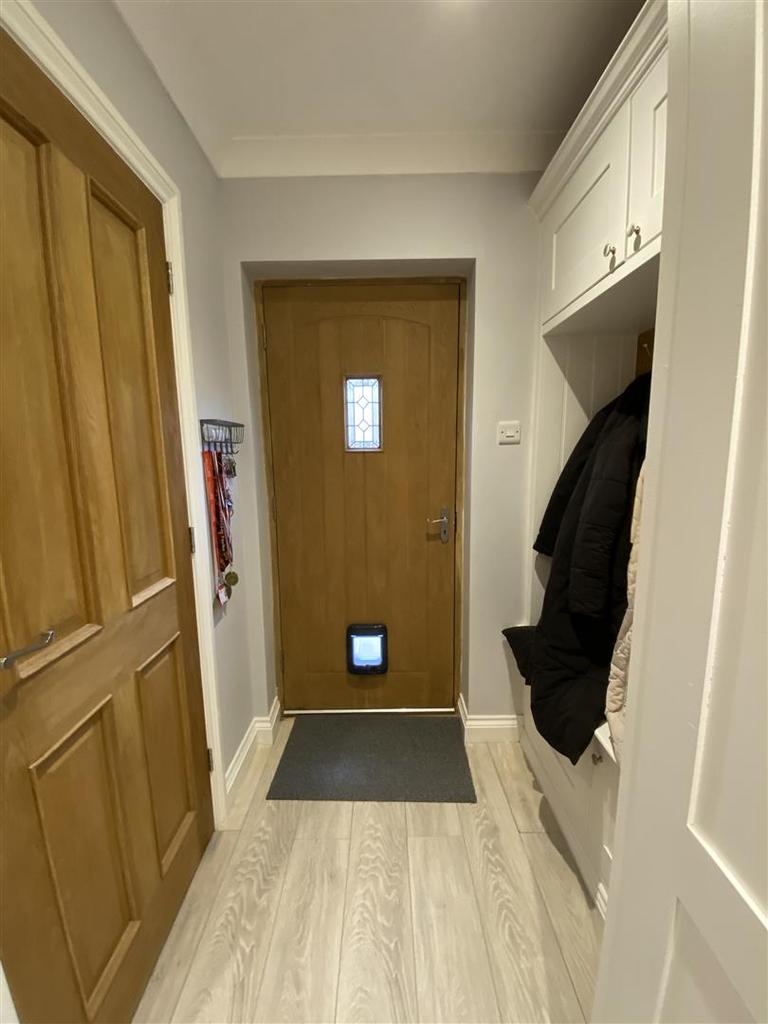 54 Mytton Oak Rd-15 A.jpg