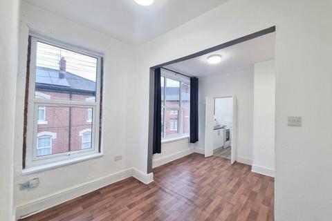 Studio to rent, Gopsall Street, Leicester