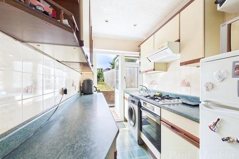 26 Elm Park Gardens, South Croydon, CR2 8RU