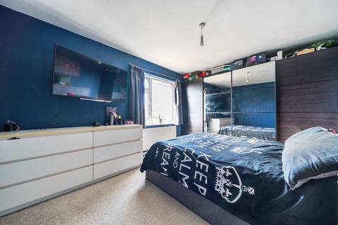 undefined, Park Lane East, Surrey RH2