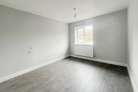 undefined, Crescent Drive, Aldershot GU12