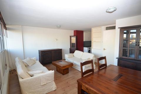 undefined, Trimmer Walk, Brentford