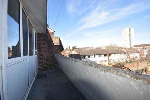 undefined, Trimmer Walk, Brentford