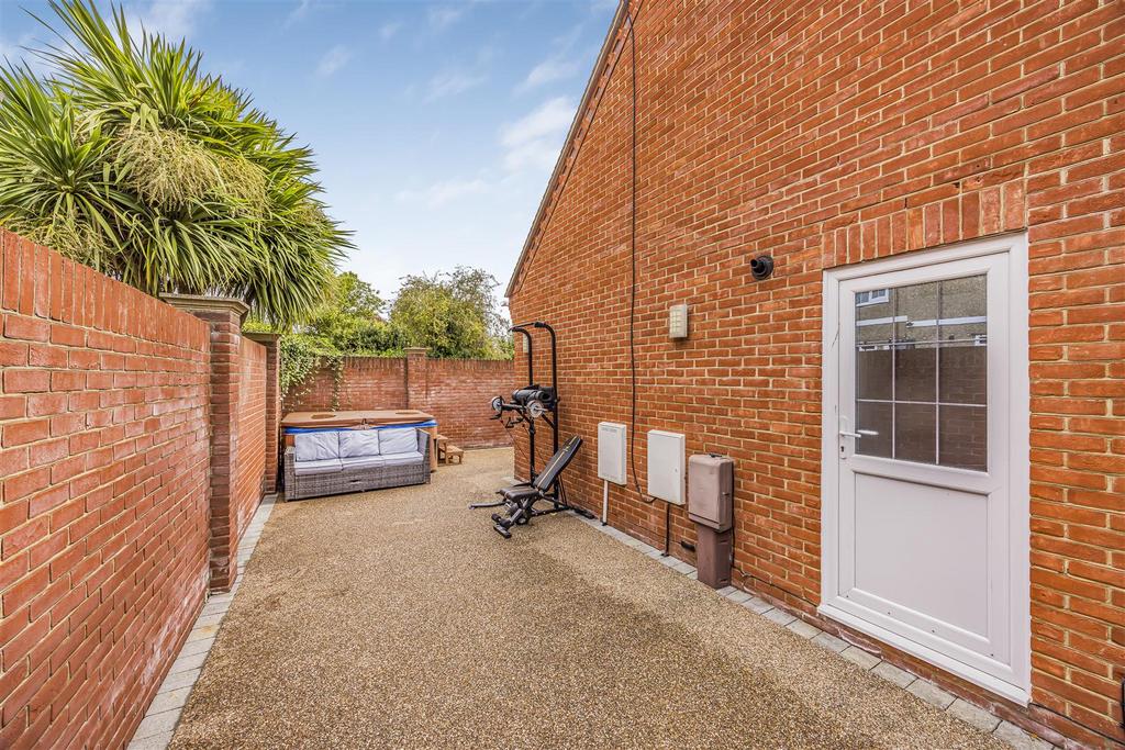 1 B South Road, Drayton-Portico Marketing-Sold By-30.