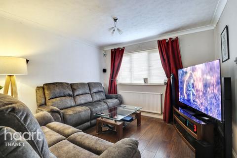 4 bedroom detached house for sale, Hadlow Drive, Margate