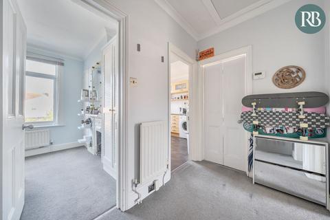 2 bedroom flat for sale, St. Aubyns Road, Brighton BN41