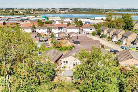 2 bedroom detached bungalow for sale, Knights Close, Lawford, Manningtree, Essex