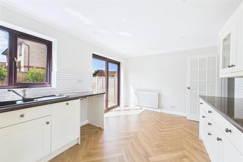 undefined, Stylish family home in Nailsea's West End