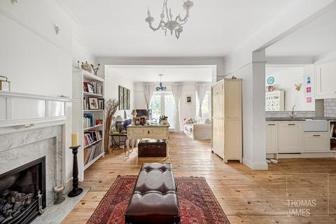 22 Church Hill, London, N21 1JA