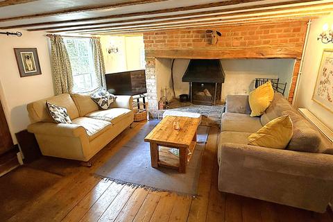 3 bedroom detached house for sale, Main Street, Peasmarsh TN31