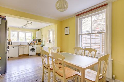 50 Glenwood Road, London, SE6 4NF