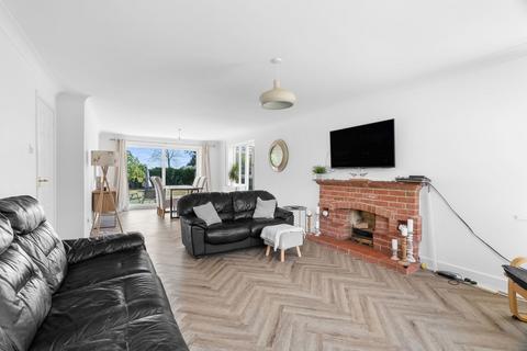 4 bedroom detached house for sale, Dunmow Road, Thaxted
