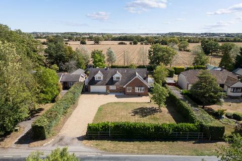 4 bedroom detached house for sale, Dunmow Road, Thaxted