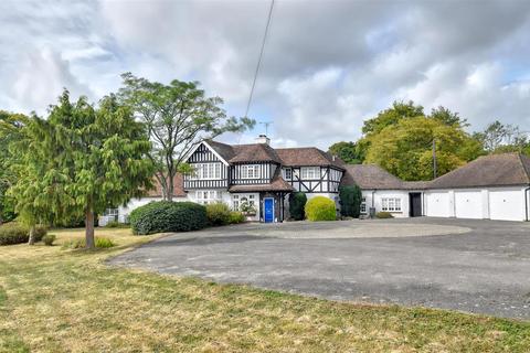 5 bedroom detached house for sale, Tenterden Road, Biddenden