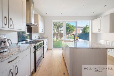 21 Lytchet Road, Bromley, BR1 4DU