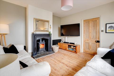 4 bedroom detached house for sale, Bergholt Road, Colchester, CO4
