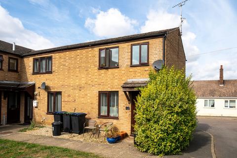2 bedroom end of terrace house for sale, Lester Drive, Haddenham, CB6