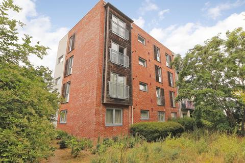 Angie Mews, Dartford DA1