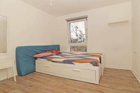 undefined, Angie Mews, Dartford DA1