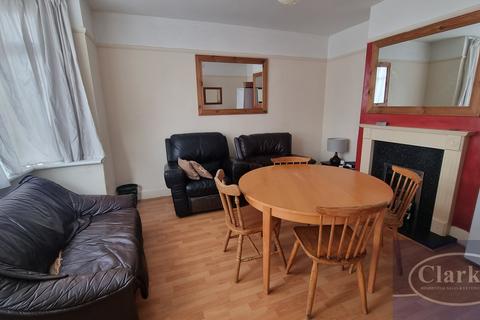 4 bedroom detached house for sale, Oates Road, Bournemouth