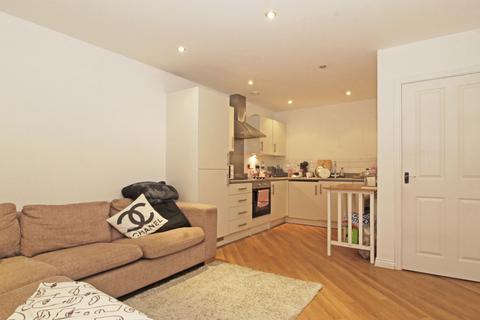 8 Homesdale Road, Bromley BR2