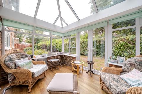 undefined, Grassmount, Purley CR8