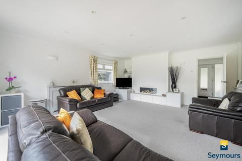 4 bedroom detached house for sale, London Road, Surrey GU4