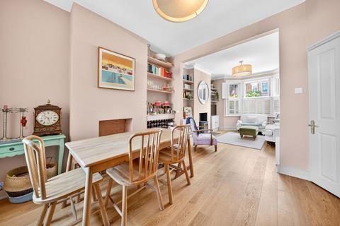 4 bedroom terraced house for sale, Salehurst Road, London SE4