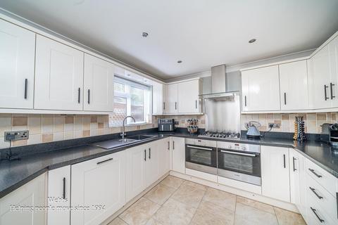 4 bedroom detached house for sale, Wimblebury Road, Wimblebury, Cannock WS12