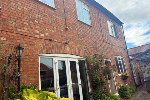 undefined, 9 Manor House