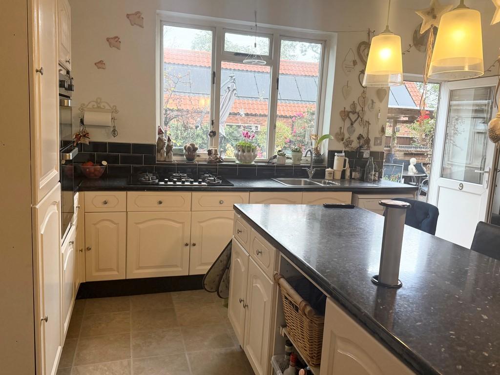 Kitchen 3