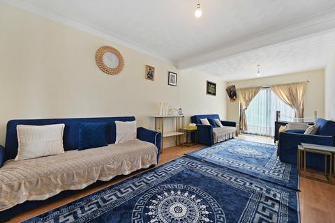 5 bedroom semi-detached house for sale, Eastcote Lane, Harrow