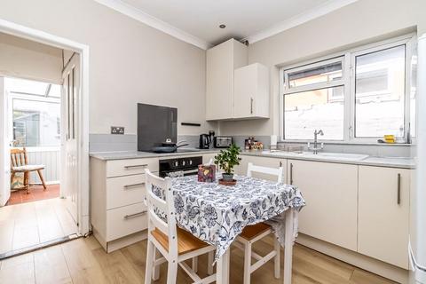 2 bedroom terraced house for sale, Middlesex Road, Southsea