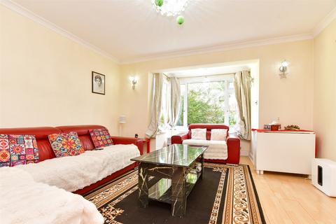 2 bedroom ground floor flat for sale, Lyndhurst Court, Sutton SM2
