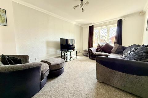4 bedroom semi-detached house for sale, Launton Close, Barton Hills, Luton, Bedfordshire, LU3 4BF