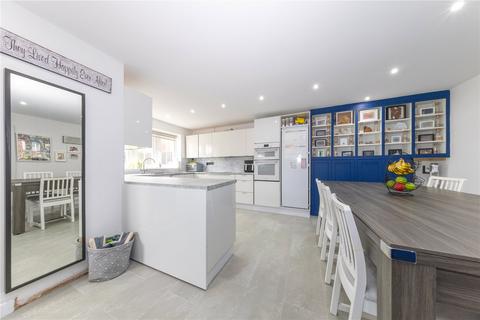 4 bedroom link detached house for sale, Layham Drive, Bedfordshire LU2