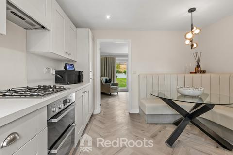 15 Miners Drive, Woodlands, Doncaster, DN6 7FL