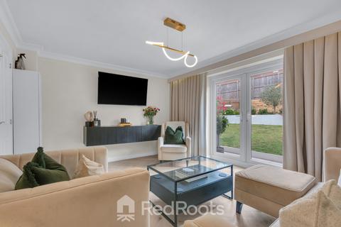 15 Miners Drive, Woodlands, Doncaster, DN6 7FL
