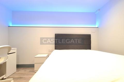 Studio to rent, Renaissance Works, 105 New Street, Huddersfield, HD1 2AS