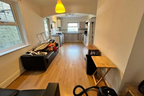 1 bedroom flat to rent, Westcourt Road, Worthing