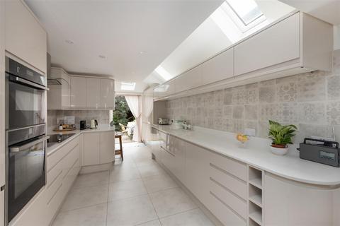 3 bedroom terraced house for sale, Albert Street, Whitstable