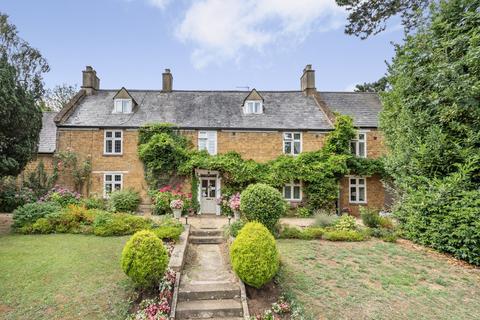 undefined, Oxford Road, Banbury, OX16 9AN