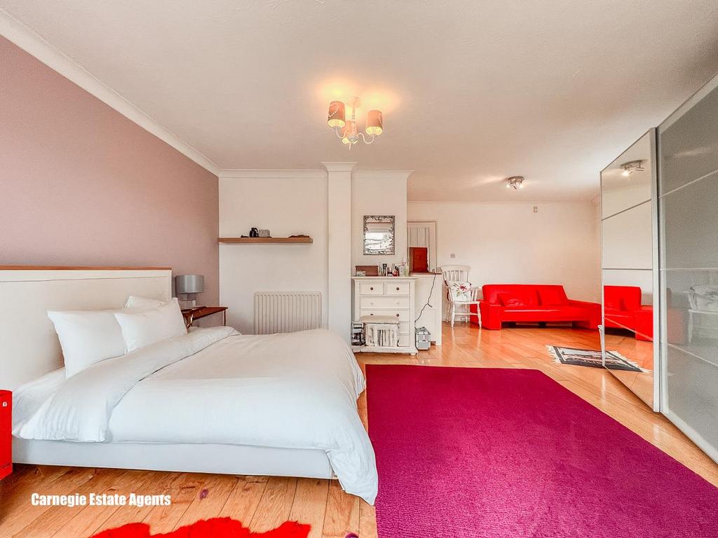 Lounge/Bedroom 1