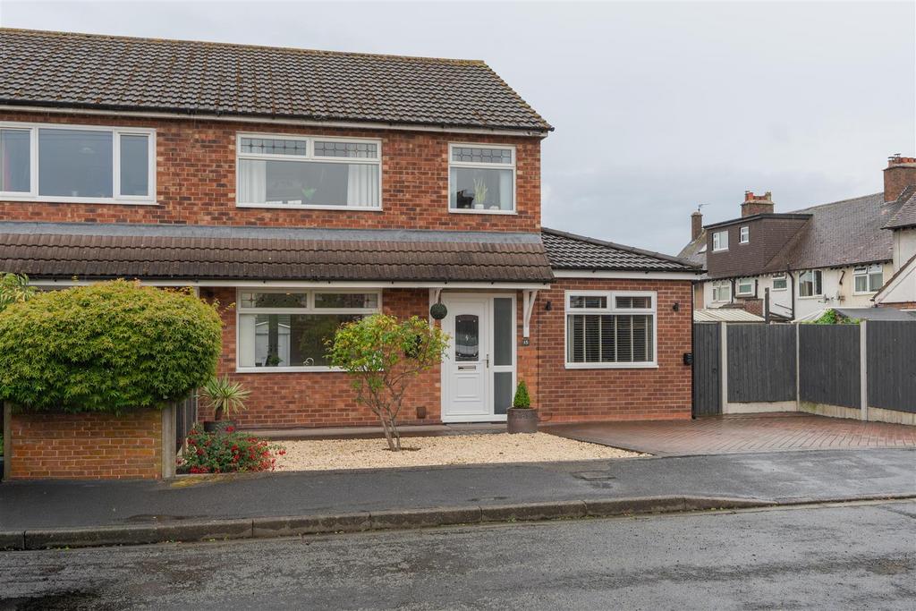 15 Turnberry Close-38.jpg