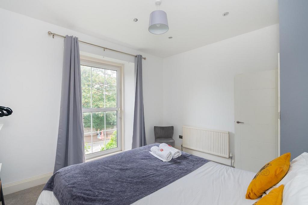 F5 F6 FCM - Bedroom F.jpg