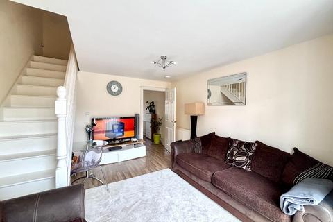 40 Deer Close, Grange Park, Northampton, NN4 5DN