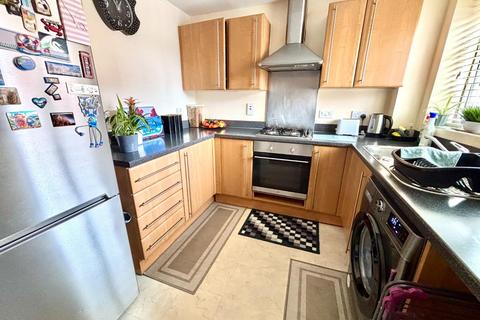 40 Deer Close, Grange Park, Northampton, NN4 5DN